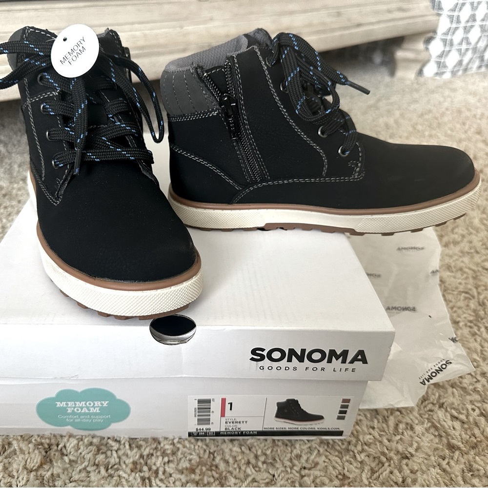 New never worn, Sonoma Boys size 1